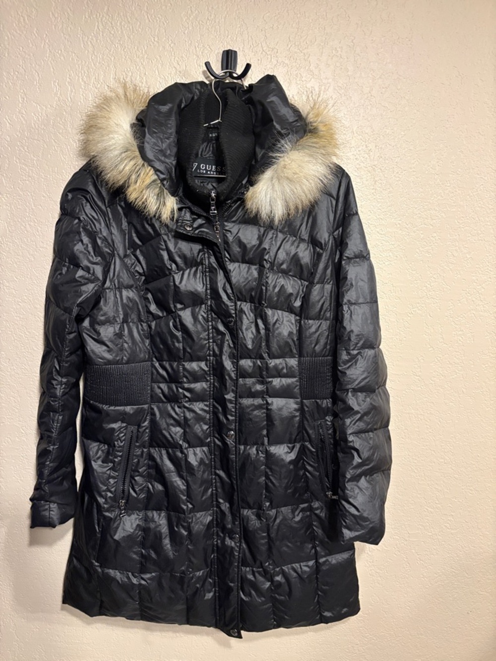 GUESS  womens BLACK FUR HOOD PUFFER JACKET 55% down size XL